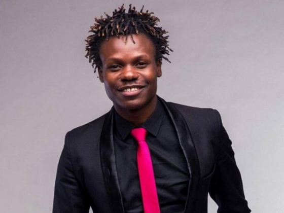 Singer Eko Dydda chased away by drunk students before performance: He’ll start preaching to us 