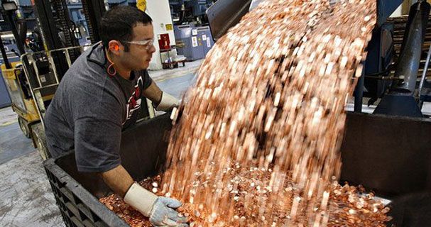 Lawsuit Paid In Full: Samsung pays Apple $1 Billion sending 30 trucks full of 5 cent coins