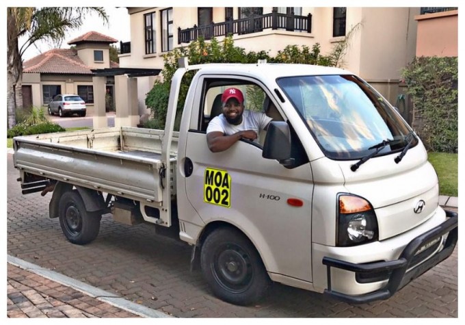 These materialistic ladies! City tycoon gets rejected thrice by different ladies after he shows up in a lorry on first date